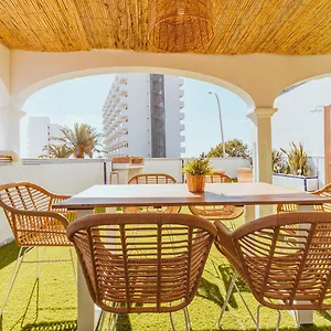 Apartment Con Gran Terraza Junto A La Playa Spain