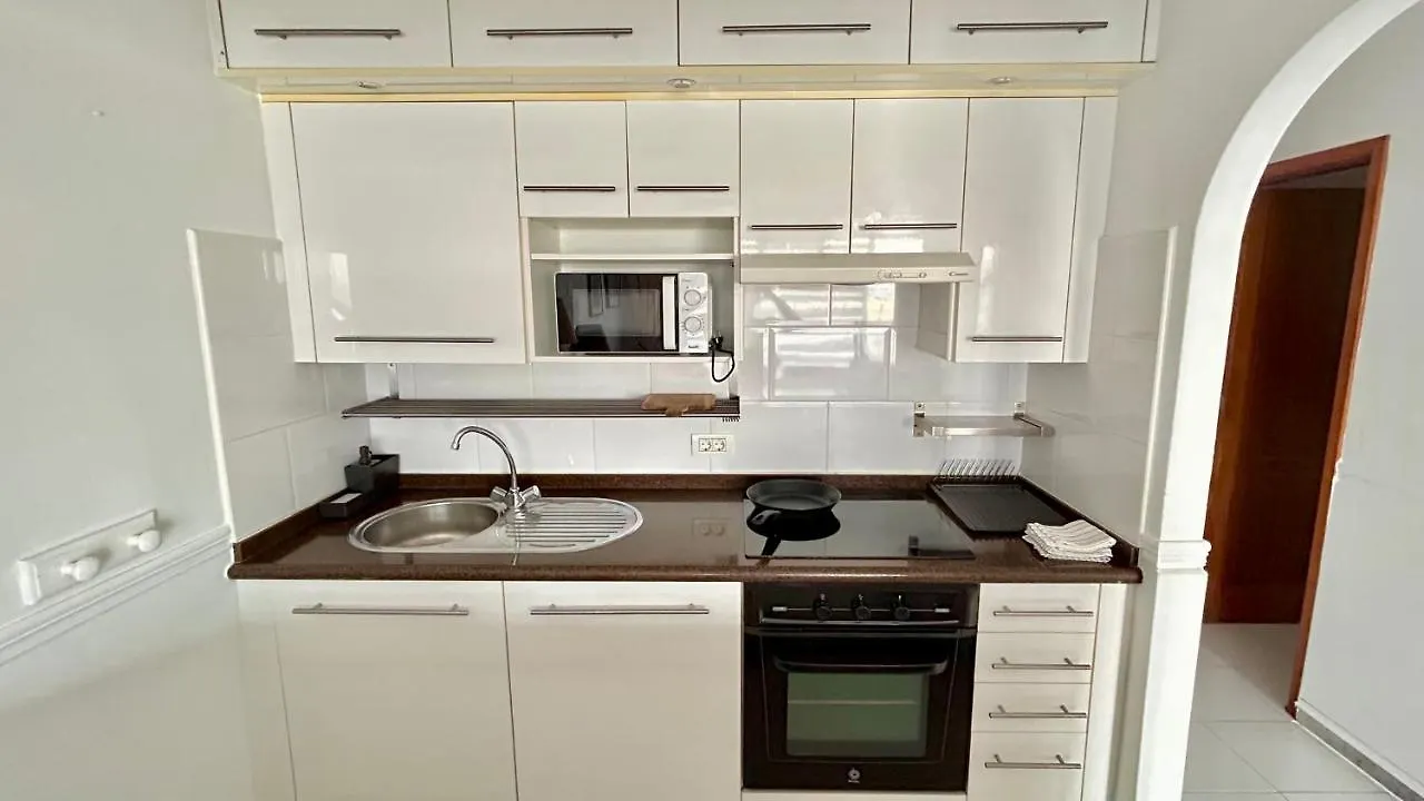 Pearl Apartment Tias